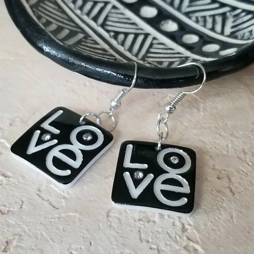 Retro White Black Lucite Acrylic Austrian Crystal Square Love Dangle Earrings